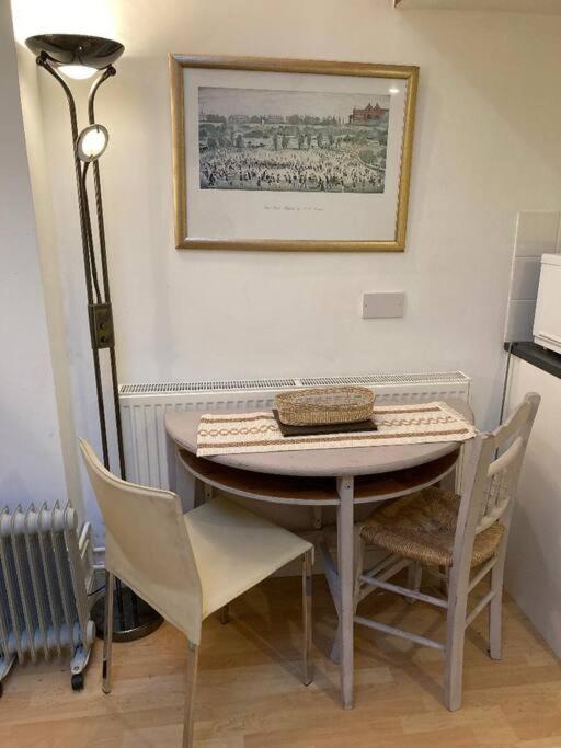 Studio Annexe With Separate Shower Room Broadhempston 외부 사진